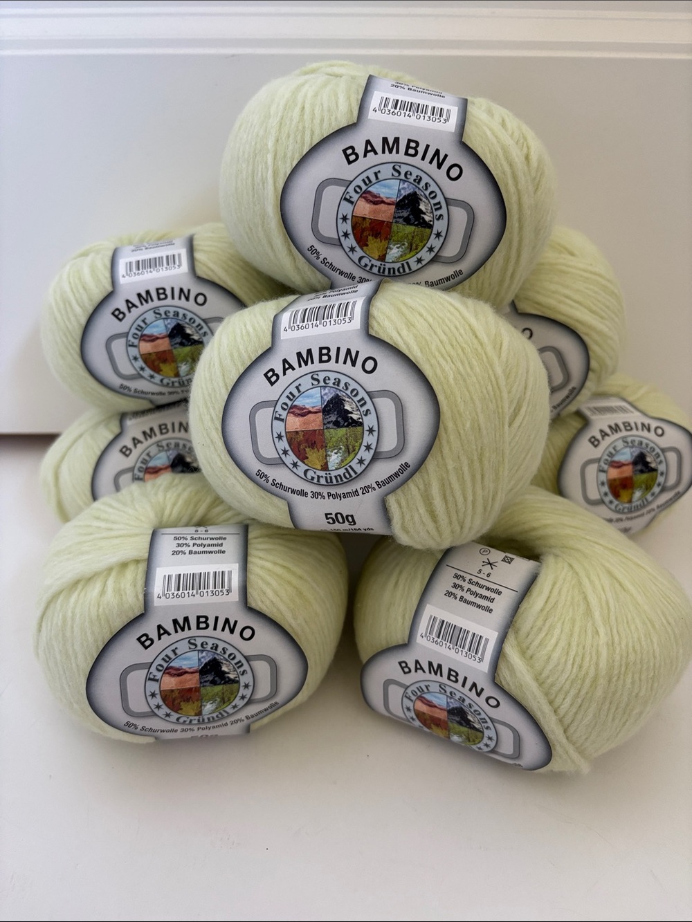 Four Seasons Grundl Bambino Soft Green Yarn (8) Skiens Germany Schurwolle Knit